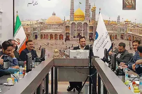 استقرار دفتر نوآوری، فناوری و امور بین‌الملل وزارت ارتباطات در قم برای پیگیری ظرفیت‌های حوزوی و فناوری استان