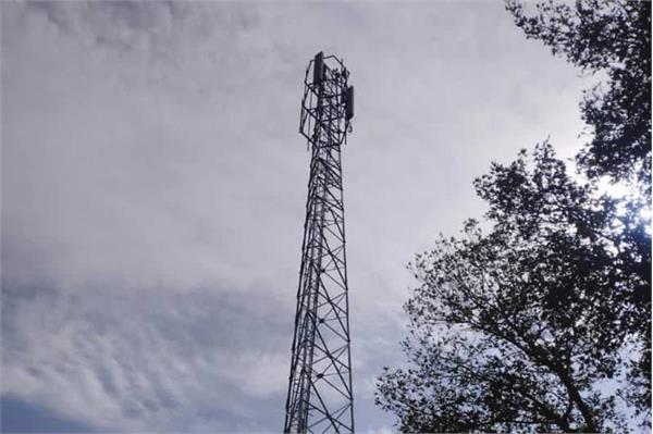 بهره‌برداری از سایت ارتباطی در روستای عرب‌آباد ساوجبلاغ در قالب طرح USO